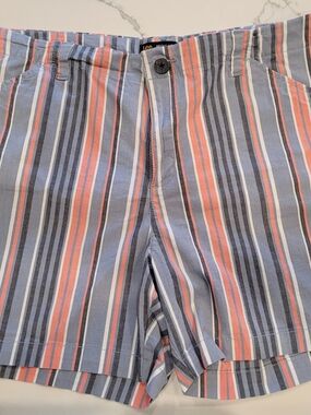 WOMEN'S LEE SHORTS SIZE 18 NWOT REGULAR FIT MID-RISE